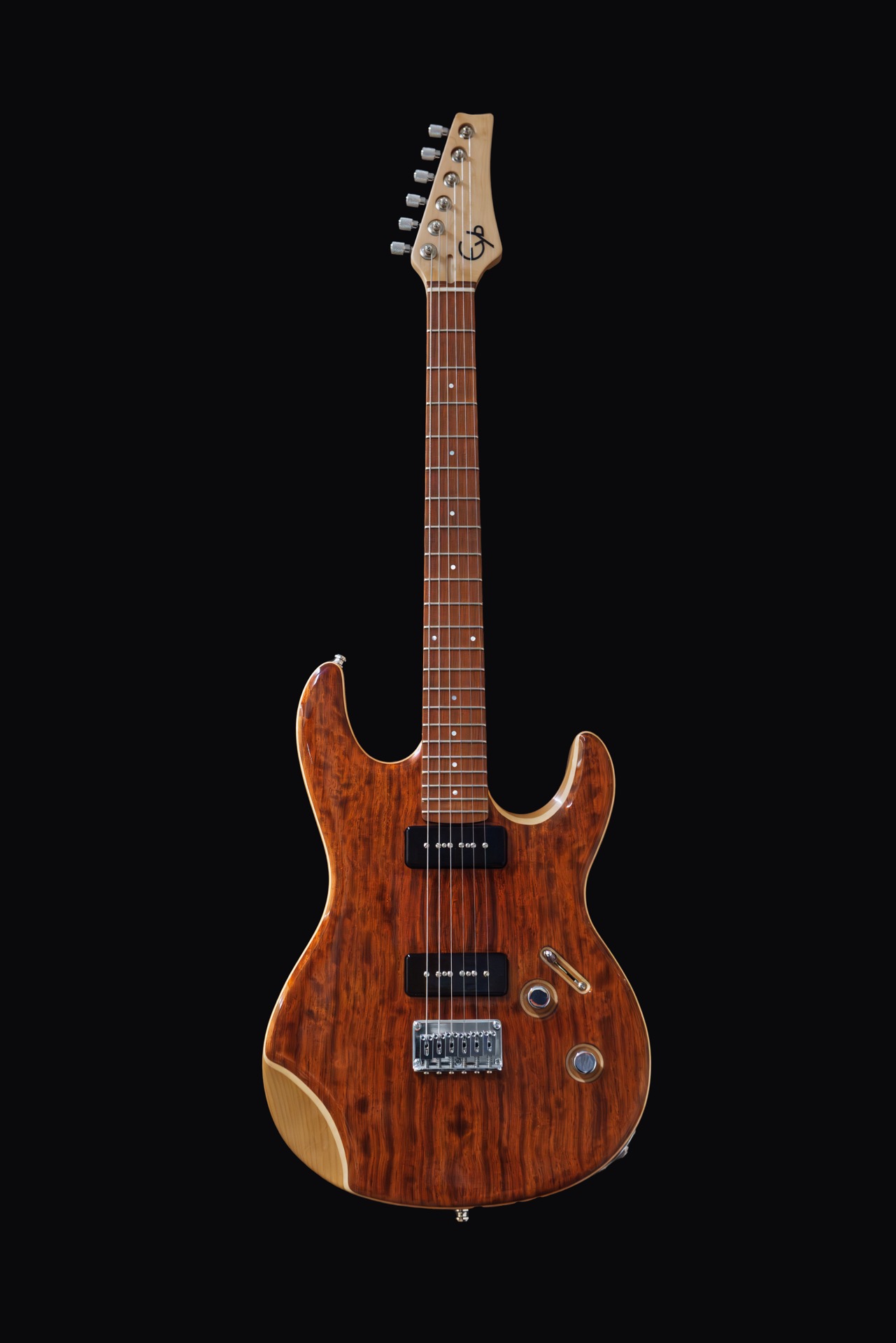 4string_ash_top_totale